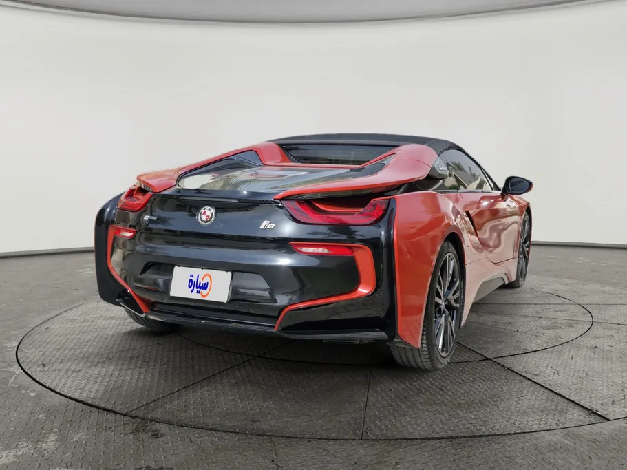 بي ام دبليو i8  2019 