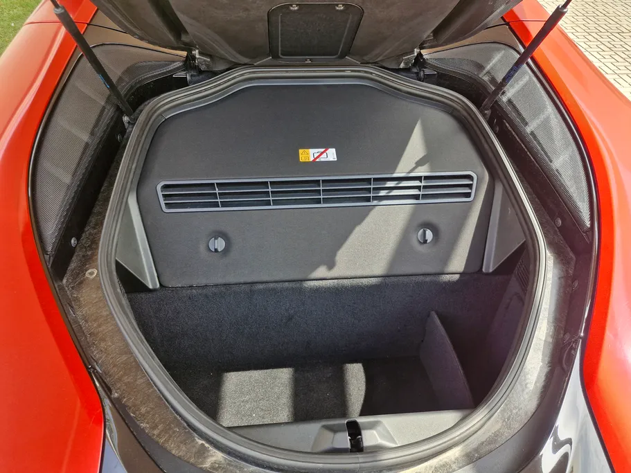 2019 BMW i8  