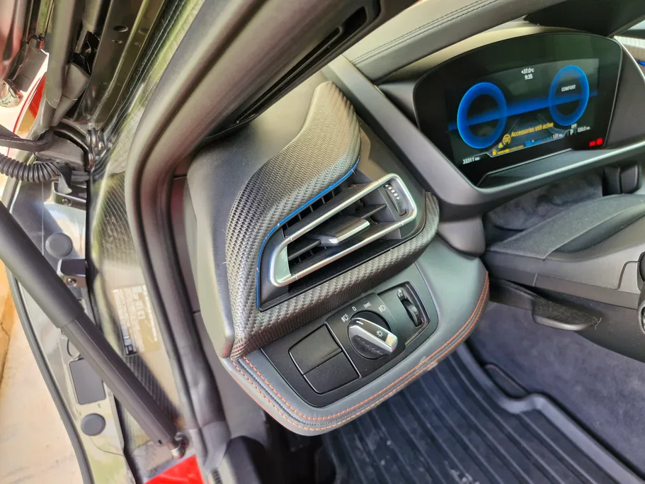 2019 BMW i8  