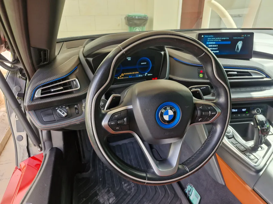 2019 BMW i8  