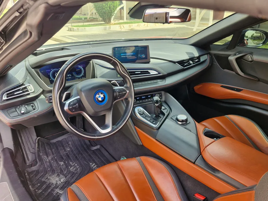 2019 BMW i8  