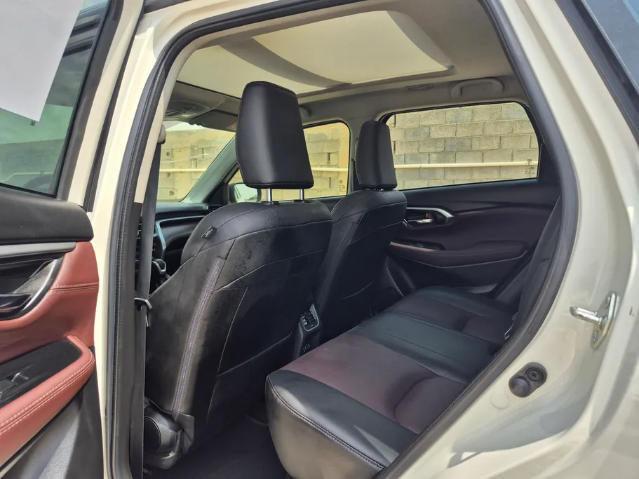 2025 Toyota Urban Cruiser GLX 