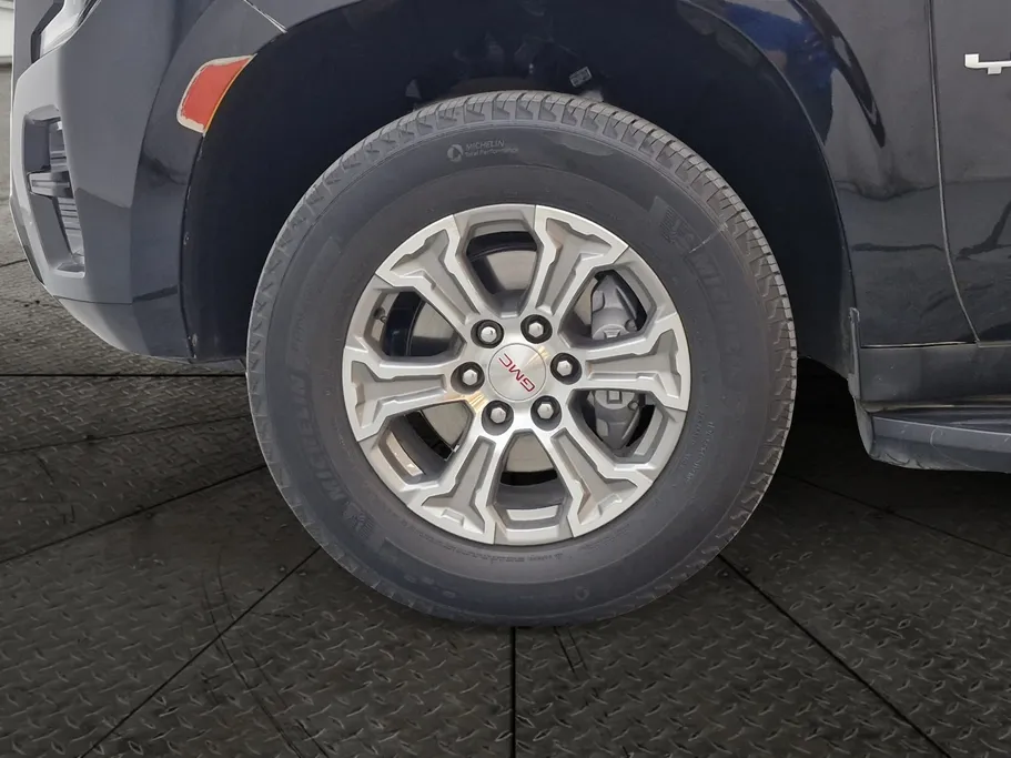 2024 GMC Yukon SLE 