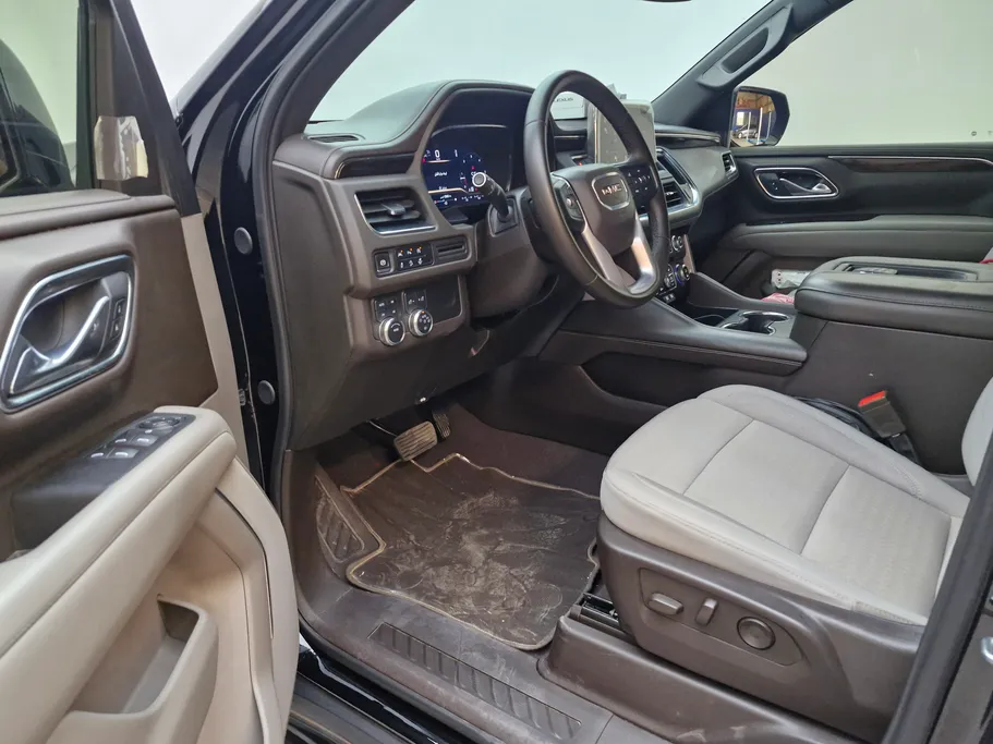 2024 GMC Yukon SLE 