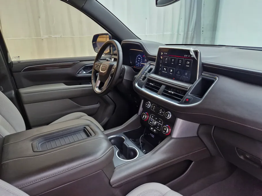 2024 GMC Yukon SLE 
