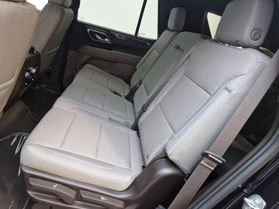2024 GMC Yukon SLE 