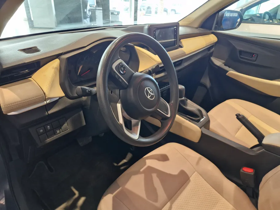 2023 Toyota Yaris  Y 