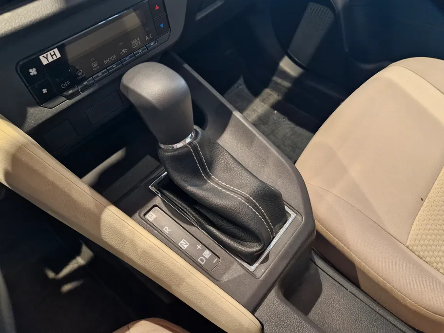 2023 Toyota Yaris  Y 