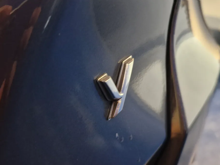 2023 Toyota Yaris  Y 