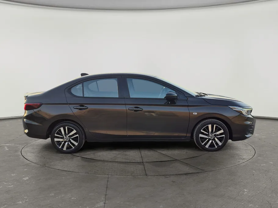2022 Honda City LX Sport 