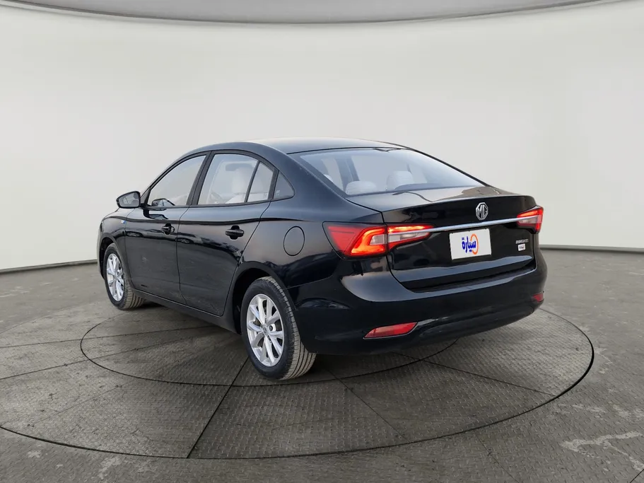 2022 MG 5 STD 