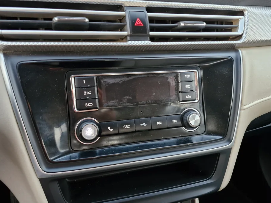 2022 MG 5 STD 