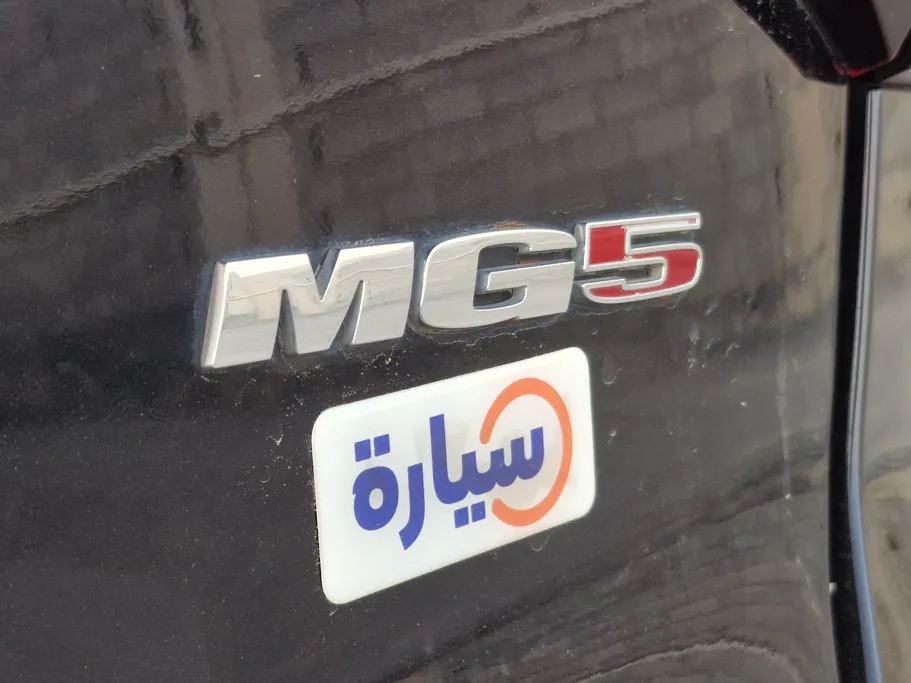 2022 MG 5 STD 