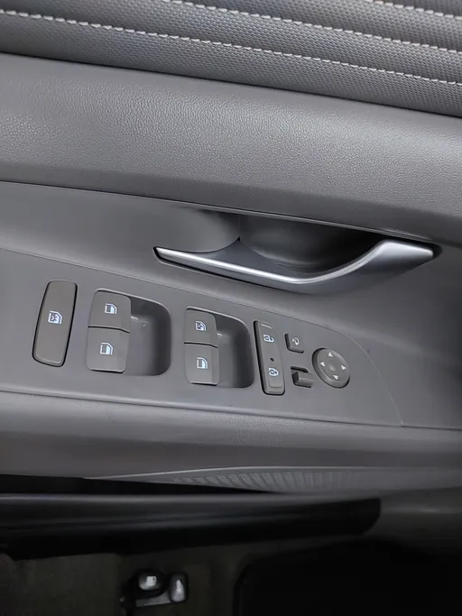 2023 Hyundai Elantra Smart Plus 