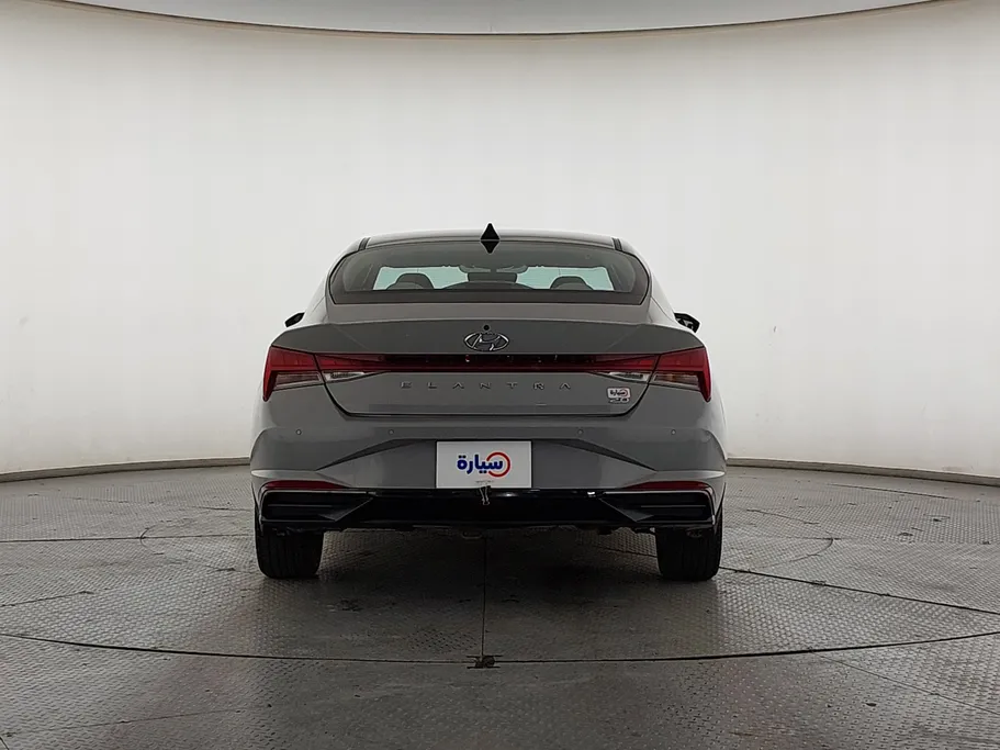 2023 Hyundai Elantra Smart Plus 