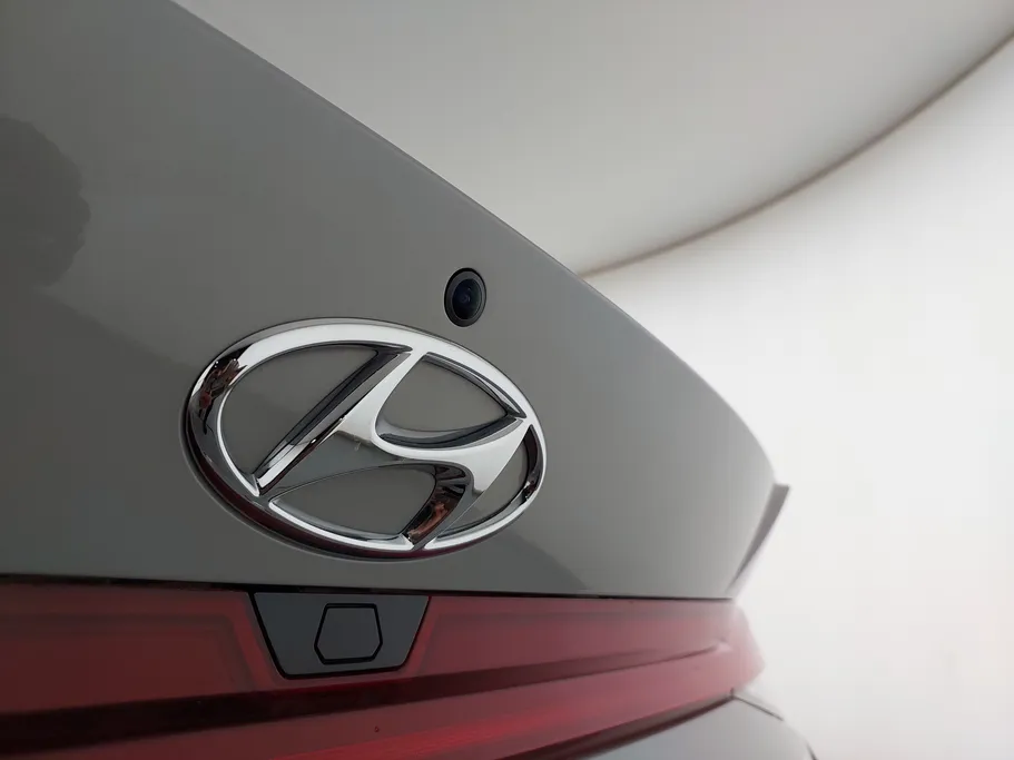 2023 Hyundai Elantra Smart Plus 