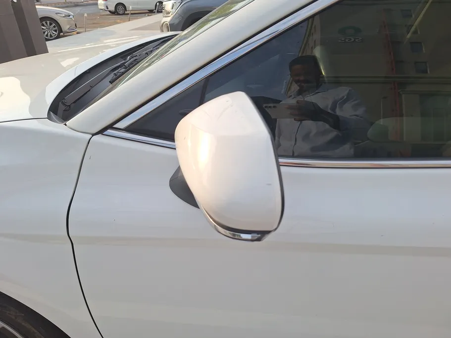 تويوتا كامري LE 2023 
