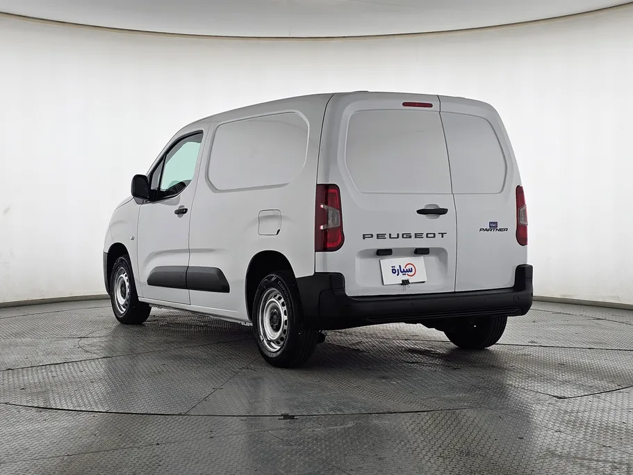 بيجو بارتنر Short van 2025 