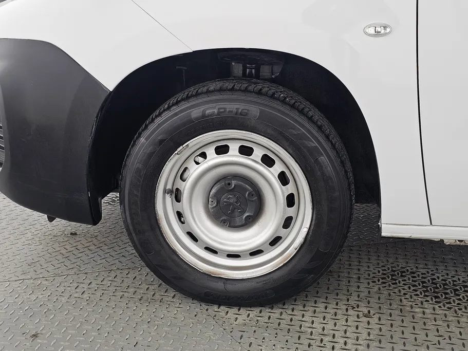 بيجو بارتنر Short van 2023 
