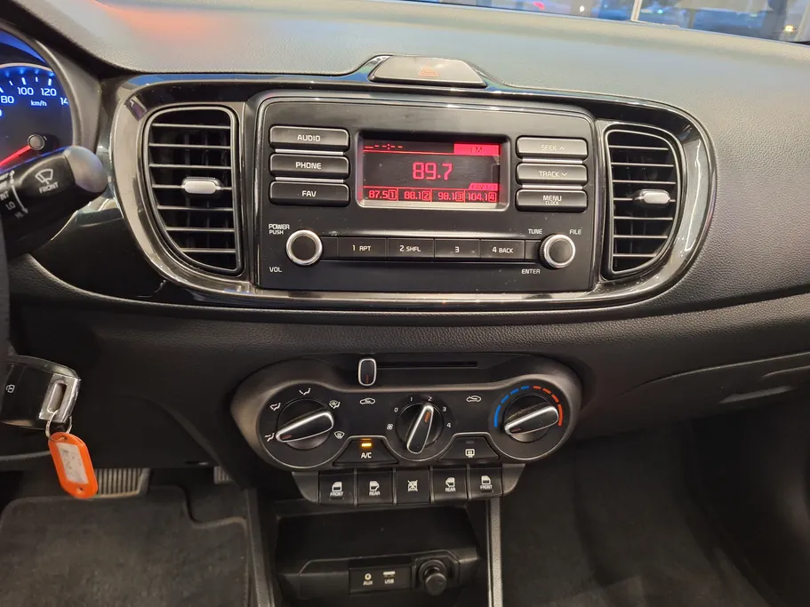 2023 Kia Pegas LX 