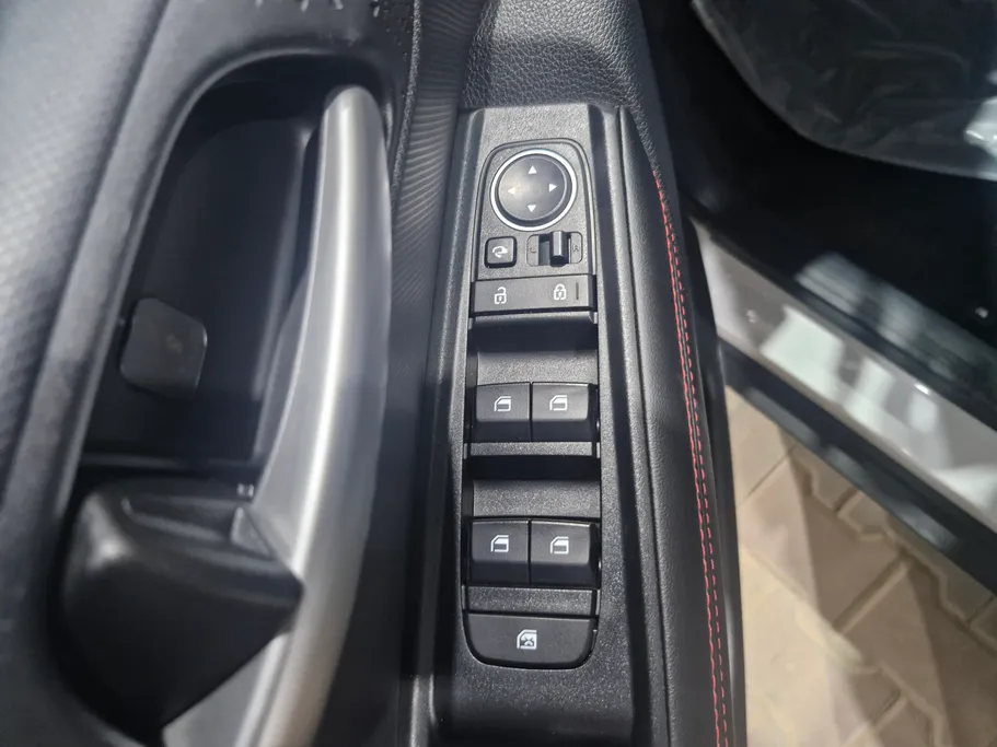 2023 Kia SONET EX 