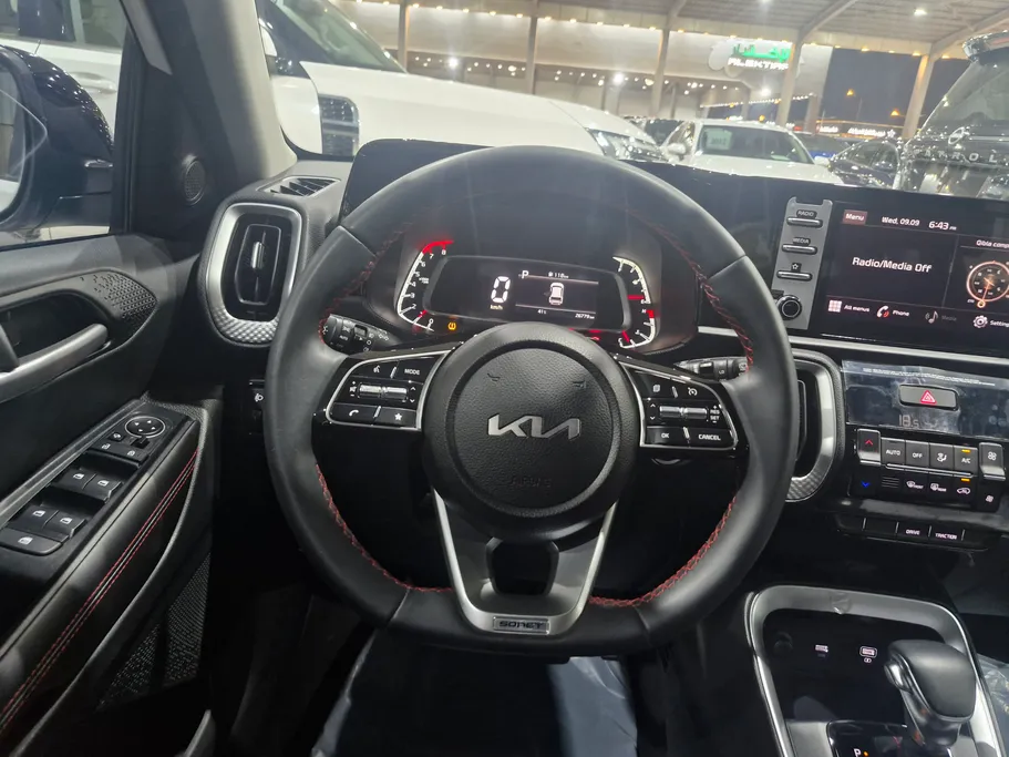 2023 Kia SONET EX 