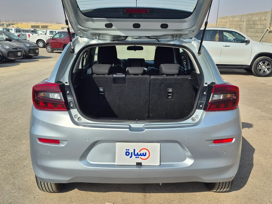 2025 سوزوكي Baleno GL 