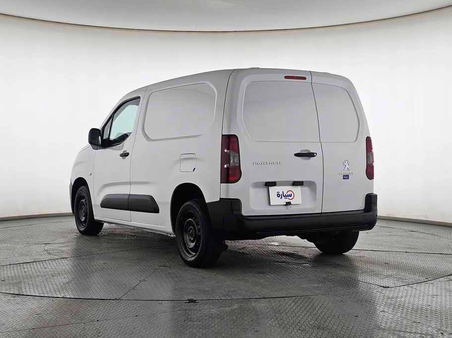 بيجو بارتنر Short van 2023 