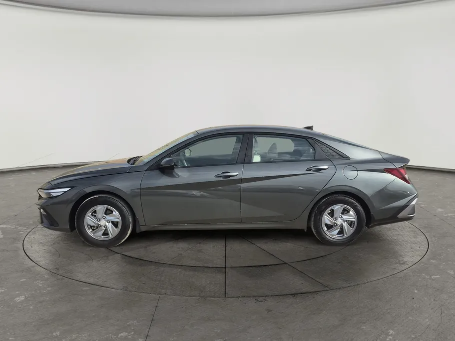 2025 Hyundai Elantra Fleet 