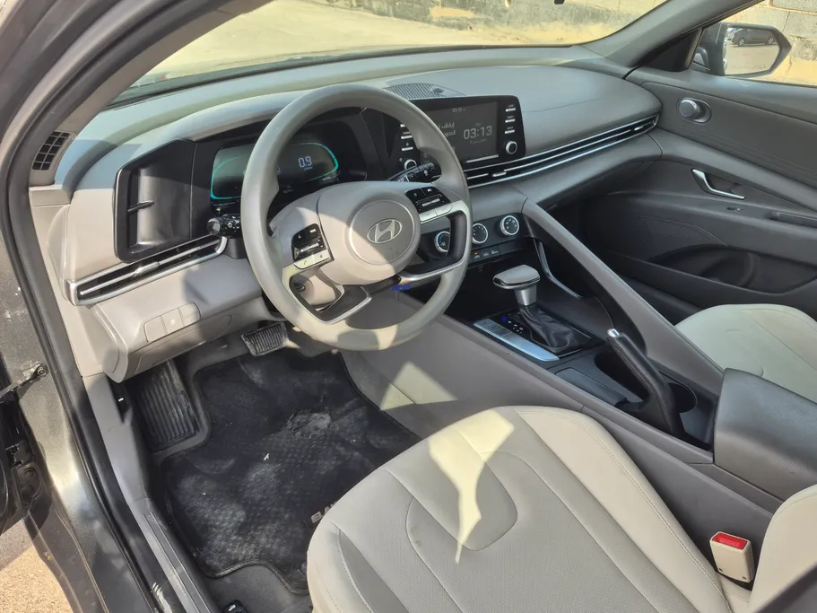 2025 Hyundai Elantra Fleet 