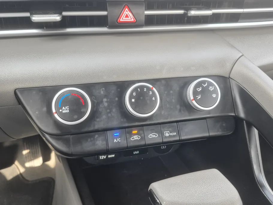 2025 Hyundai Elantra Fleet 