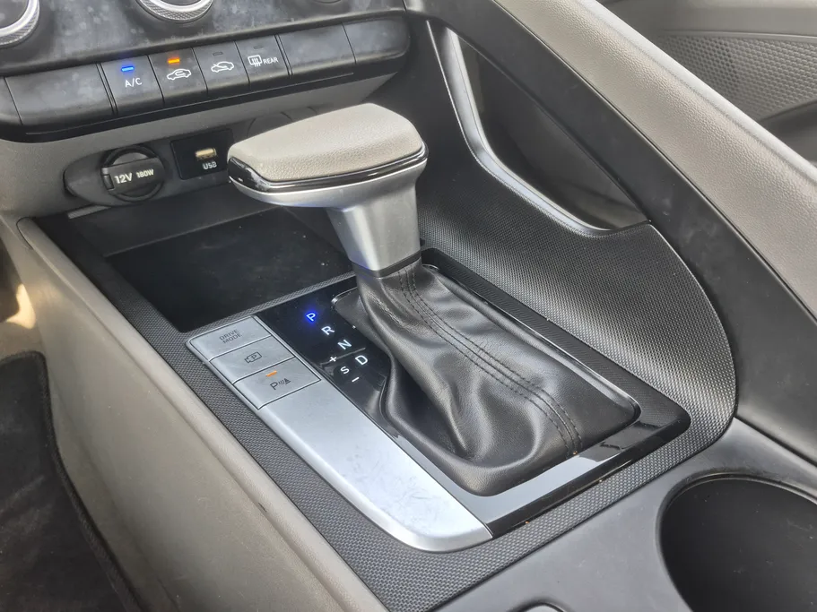 2025 Hyundai Elantra Fleet 
