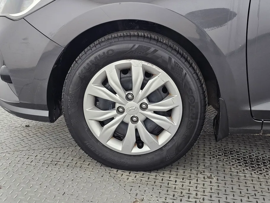 2023 Hyundai Accent Smart 