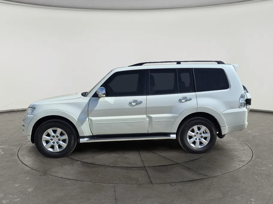 ميتسوبيشي باجيرو GLS 4Doors 2019 