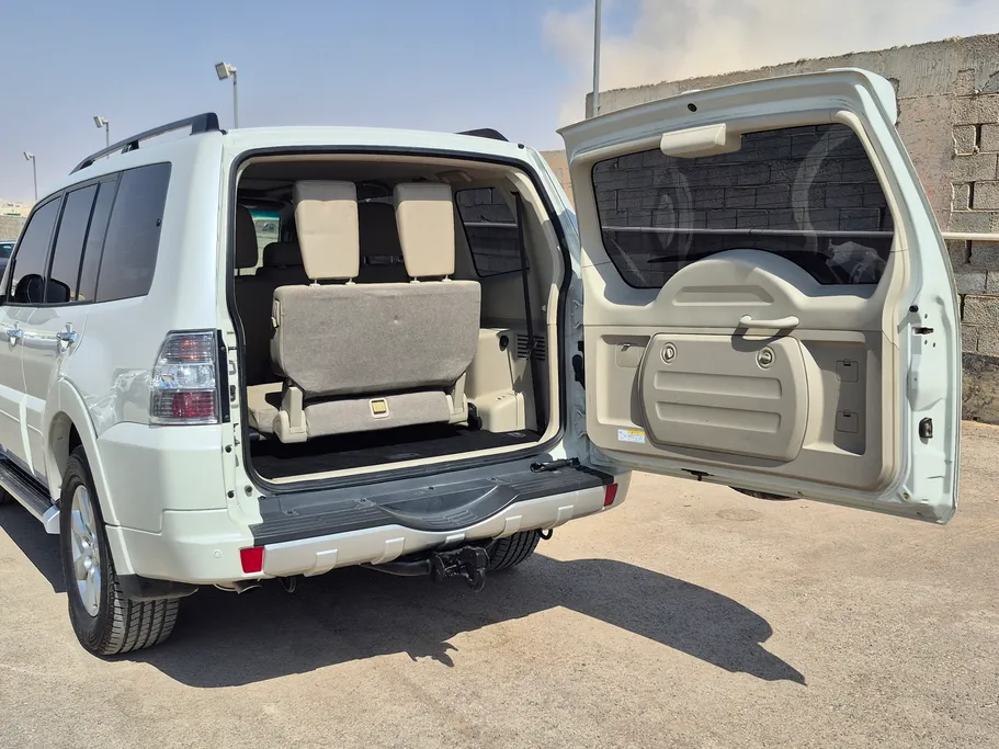 ميتسوبيشي باجيرو GLS 4Doors 2019 