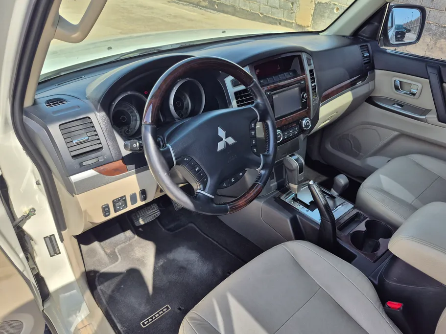 ميتسوبيشي باجيرو GLS 4Doors 2019 