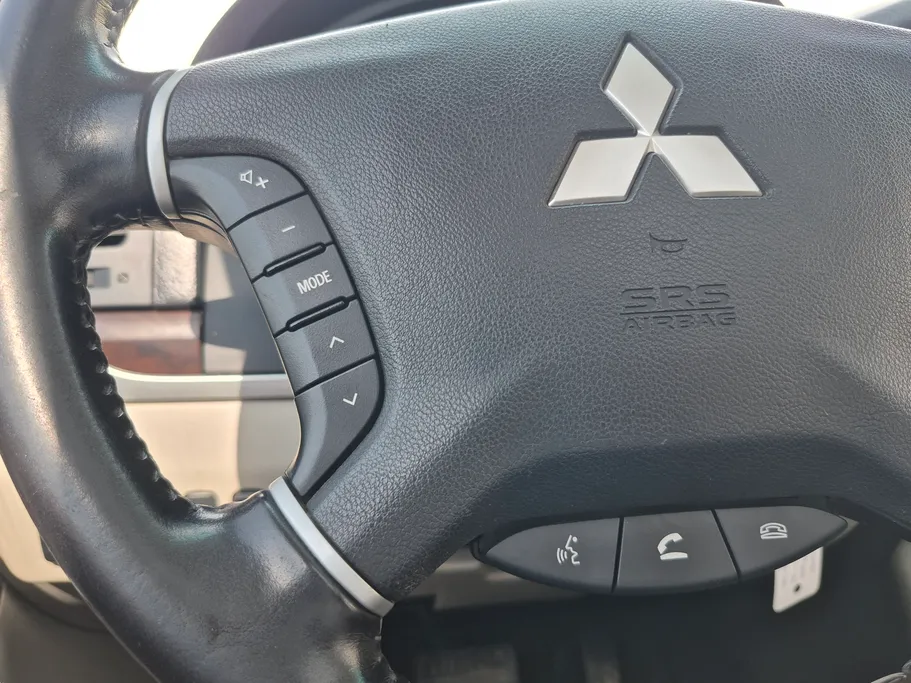 ميتسوبيشي باجيرو GLS 4Doors 2019 