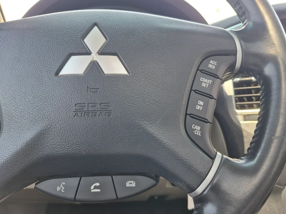 ميتسوبيشي باجيرو GLS 4Doors 2019 