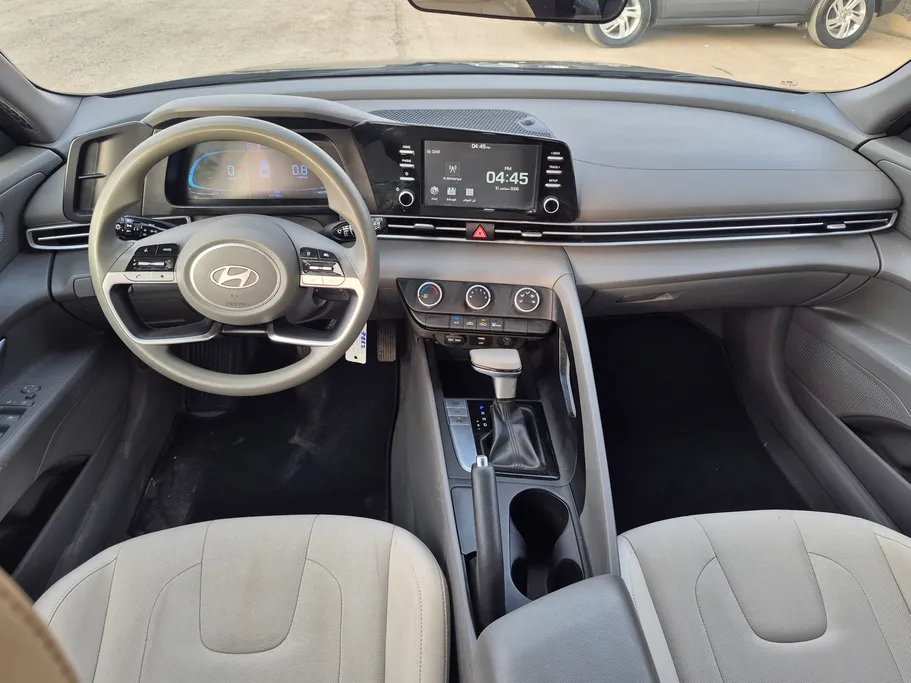 2025 Hyundai Elantra Fleet 