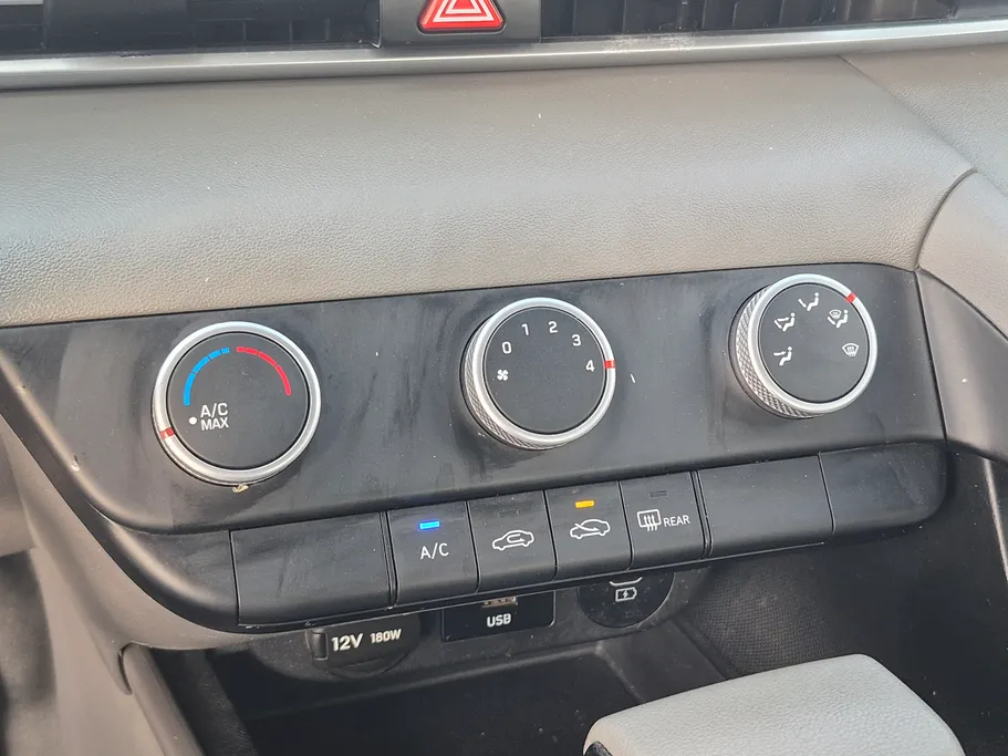 2025 Hyundai Elantra Fleet 