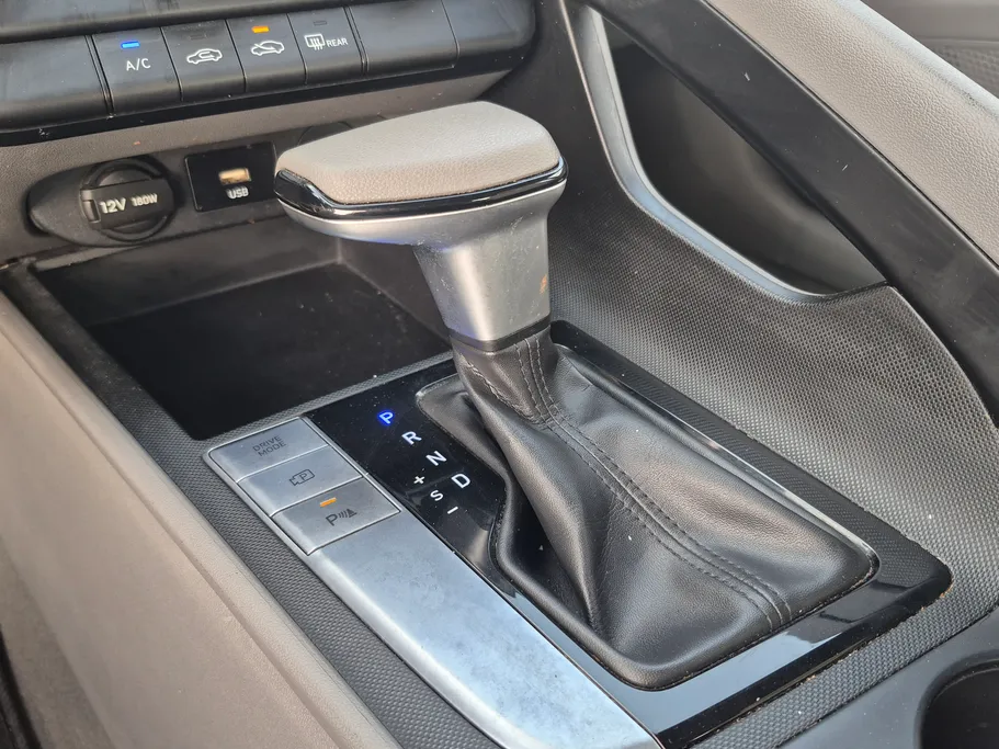 2025 Hyundai Elantra Fleet 