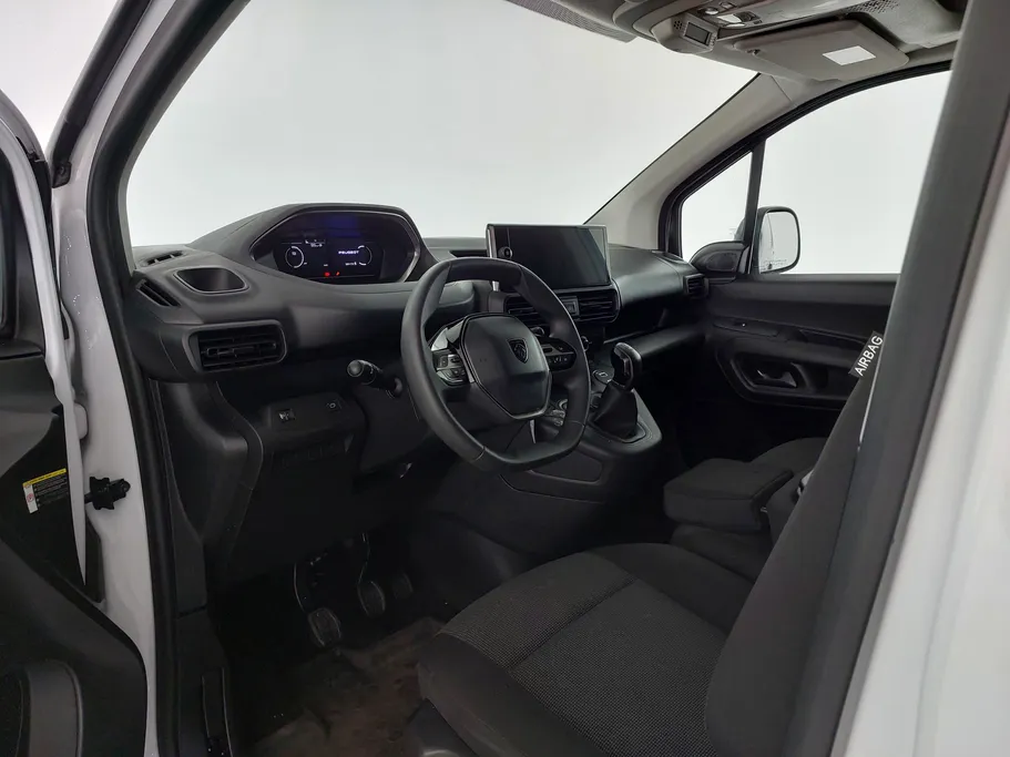 2025 Peugeot Partner Short van 