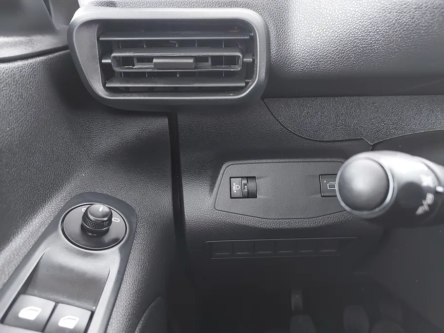 2025 Peugeot Partner Short van 