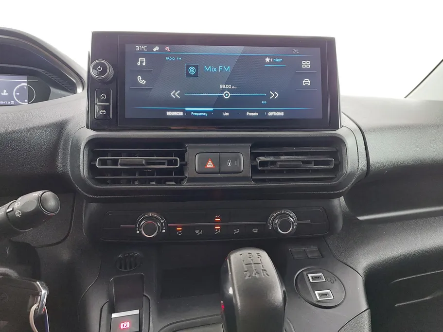 2025 Peugeot Partner Short van 