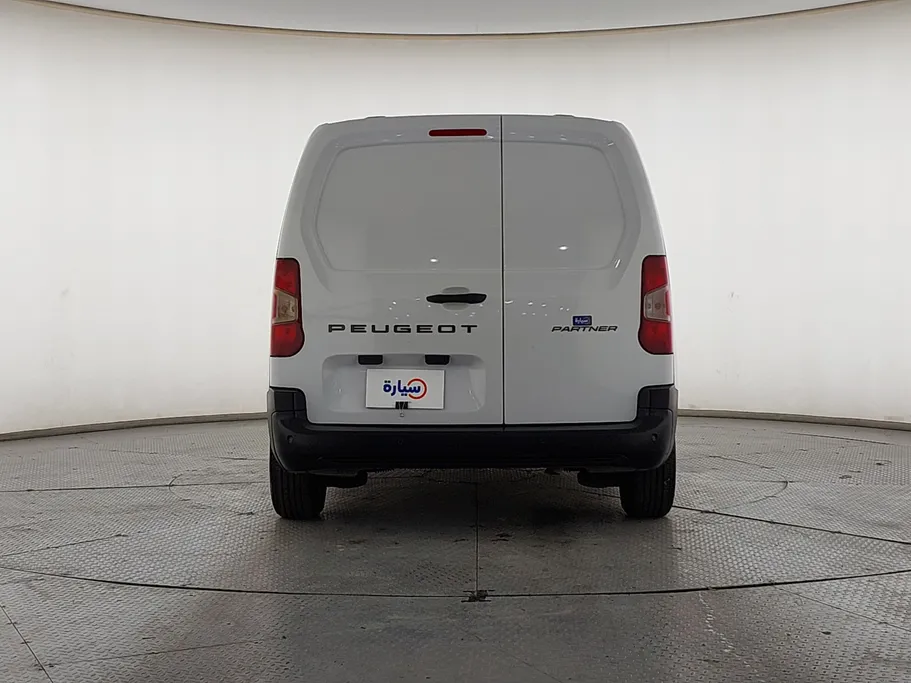 2025 Peugeot Partner Short van 