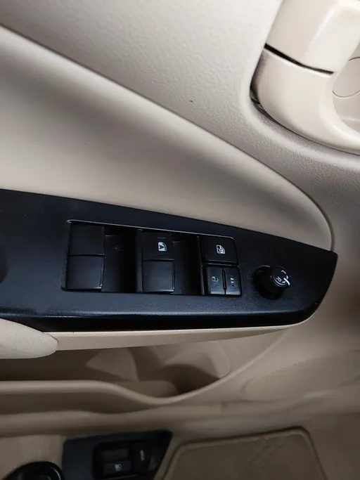 2022 Toyota Yaris  Y Plus 