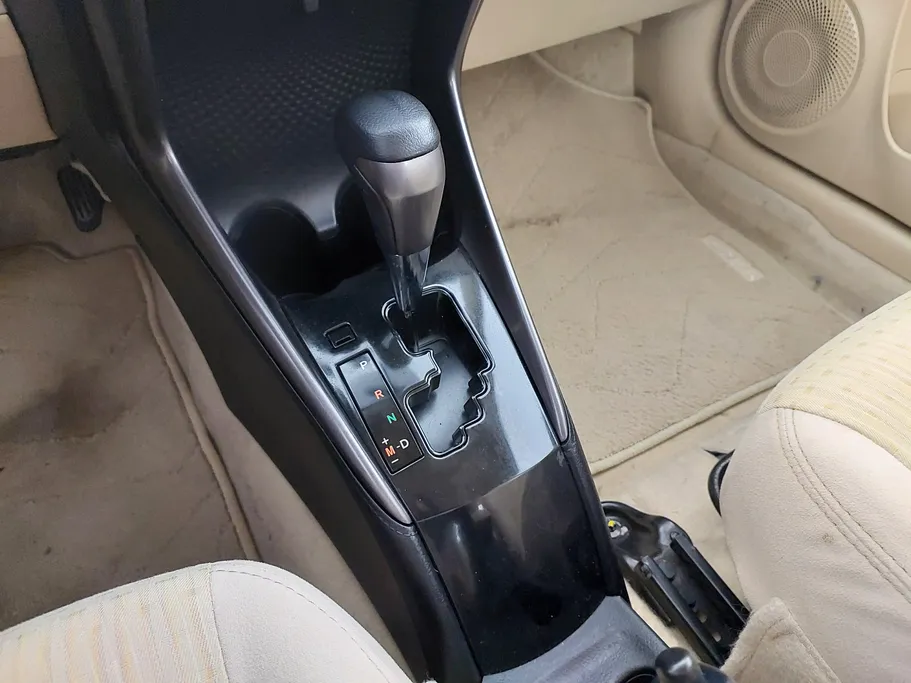 2022 Toyota Yaris  Y Plus 