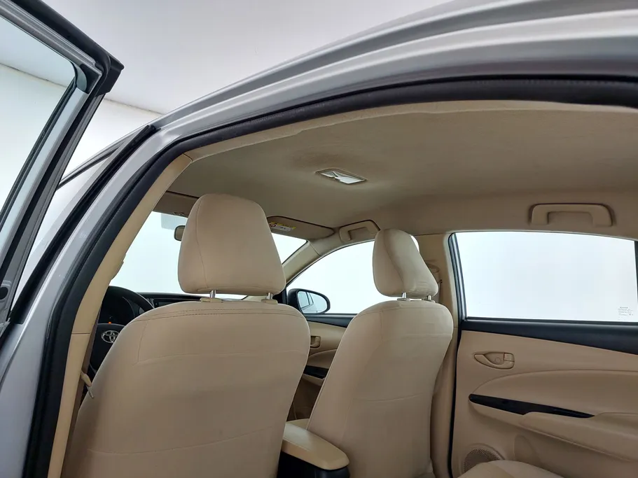2022 Toyota Yaris  Y Plus 