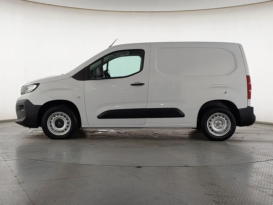 بيجو بارتنر Short van 2025 