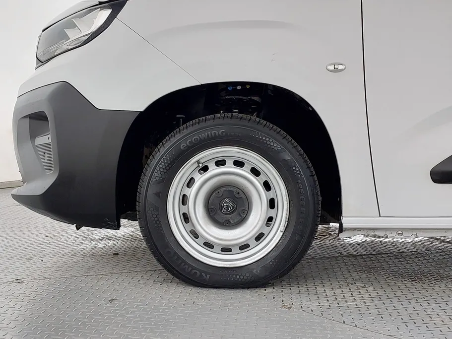 بيجو بارتنر Short van 2025 